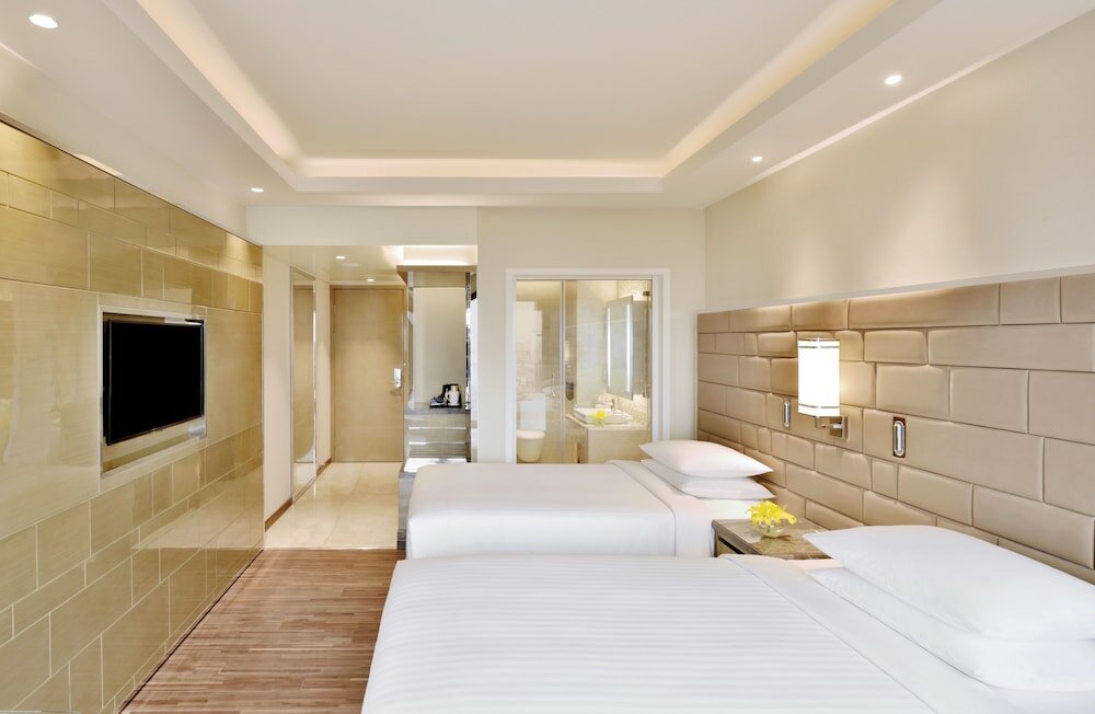 Фото Courtyard by Marriott Bengaluru Hebbal