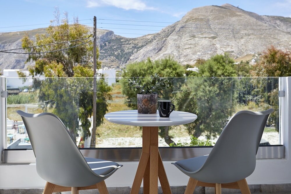 Фото Amara Suites Santorini