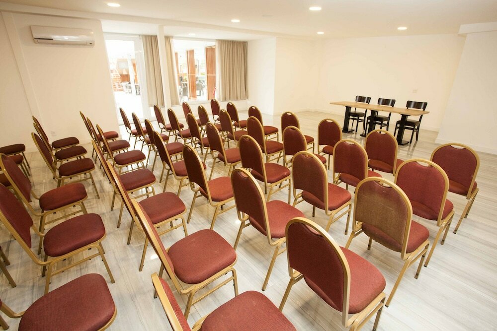 Фото Royal Regency Palace Hotel