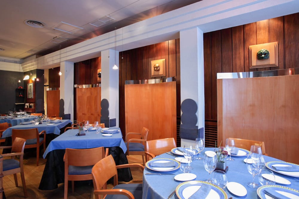 Фото Hotel Quindos