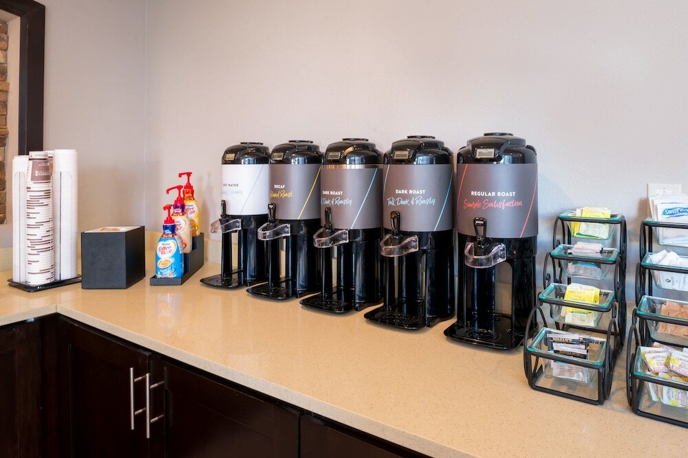 Фото Staybridge Suites Pecos, an Ihg Hotel