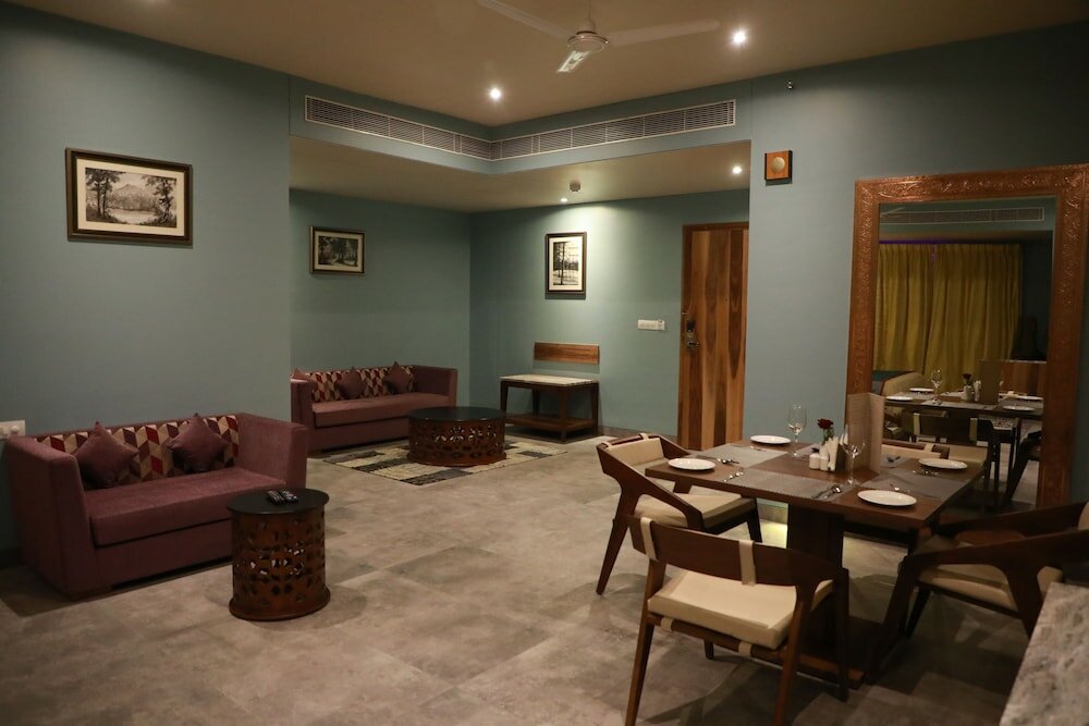 Фото JuSTa Sajjangarh Resort & SPA