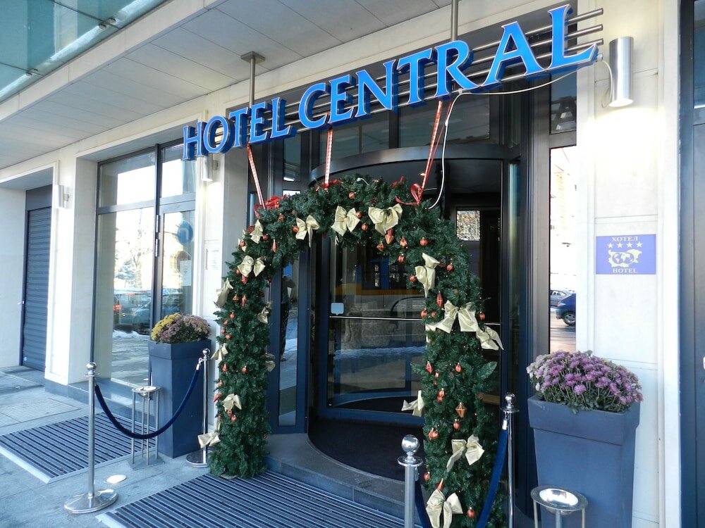 Фото отеля 2