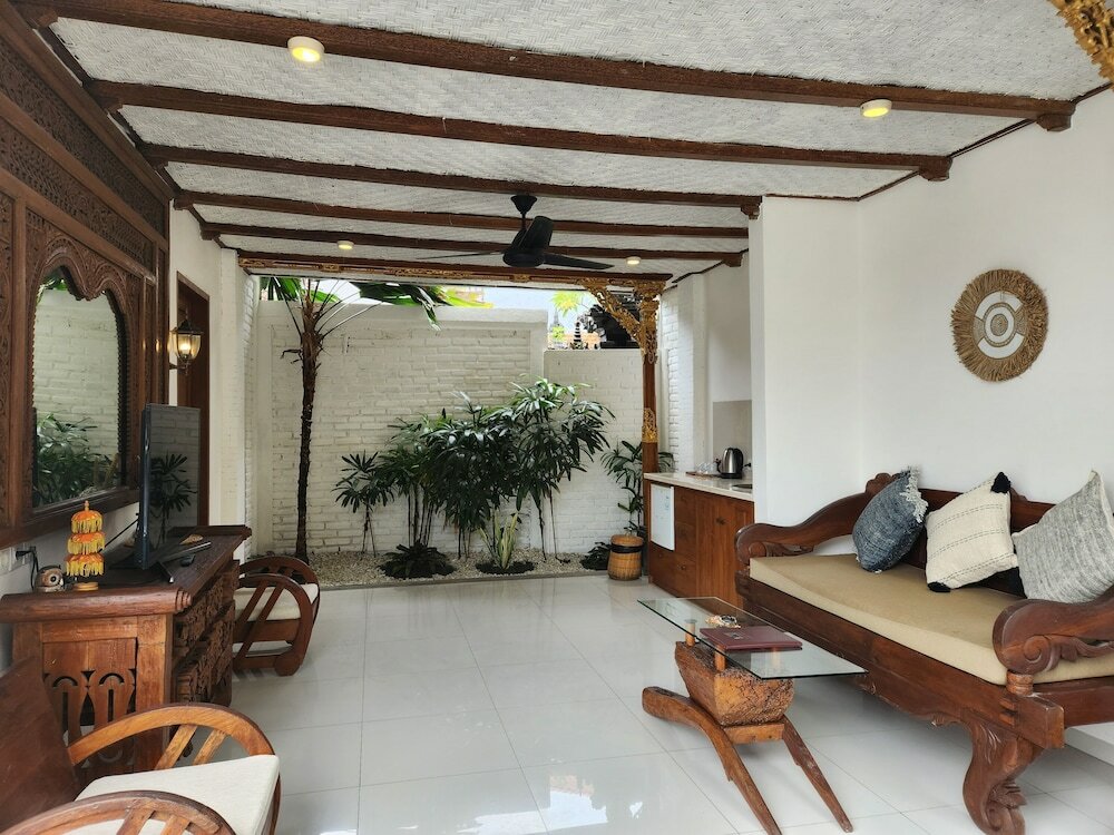 Фото The Calmtree Bungalows