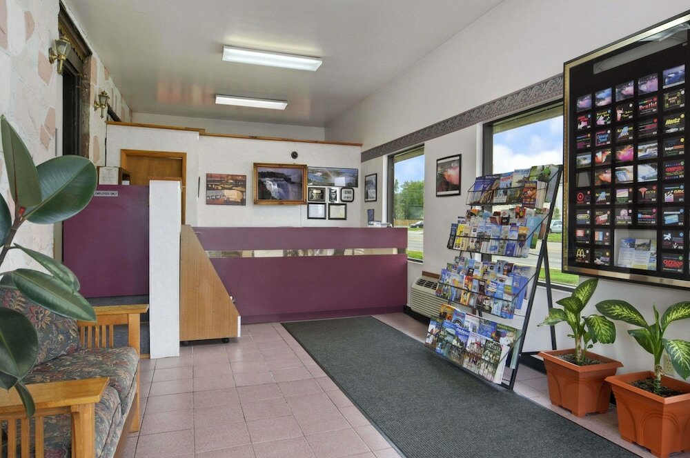 Фото Travelodge by Wyndham Niagara Falls