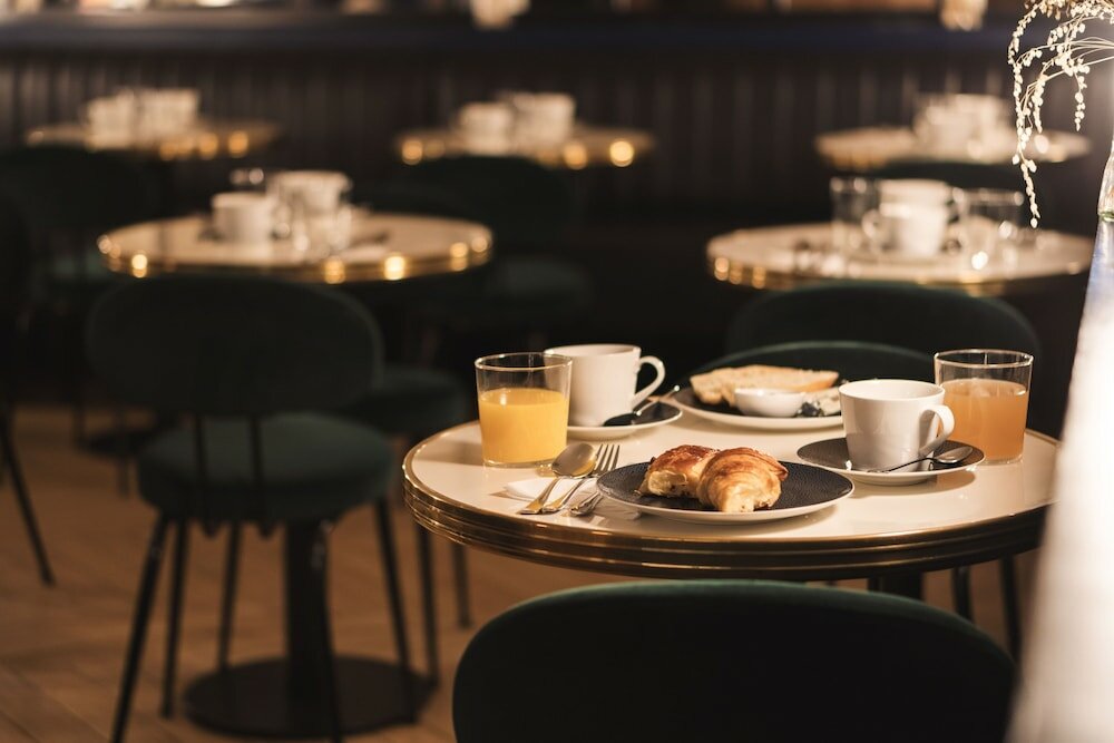 Фото Hotel Rendez Vous Batignolles