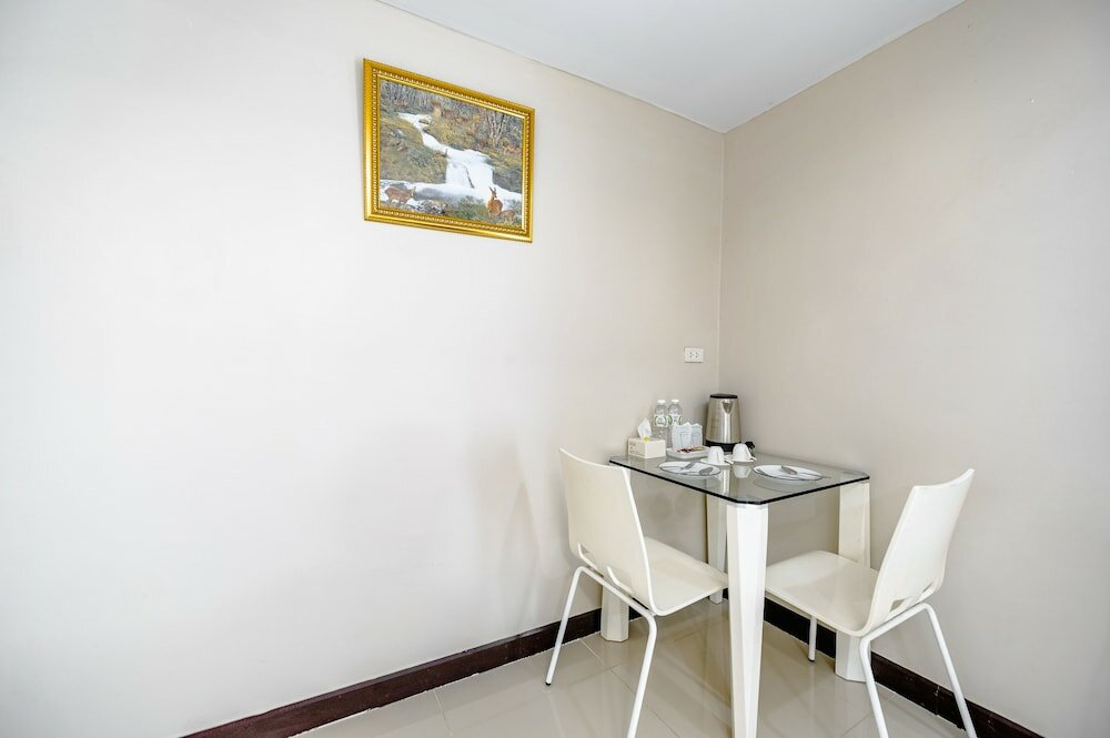 Фото Gold Airport Suites