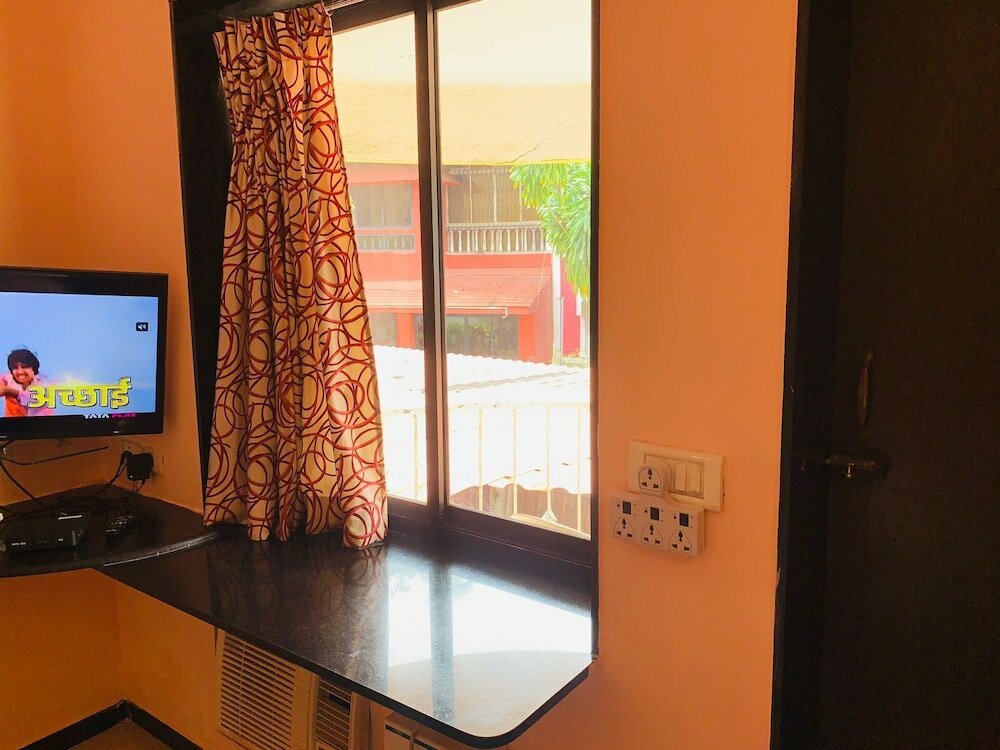 Фото Hotel Miramar, Miramar Beach, Goa