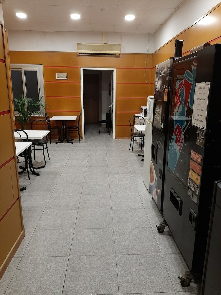 Фото Hostal Sant Ramón