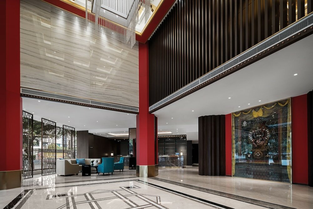 Фото Minshan Lhasa Grand Hotel