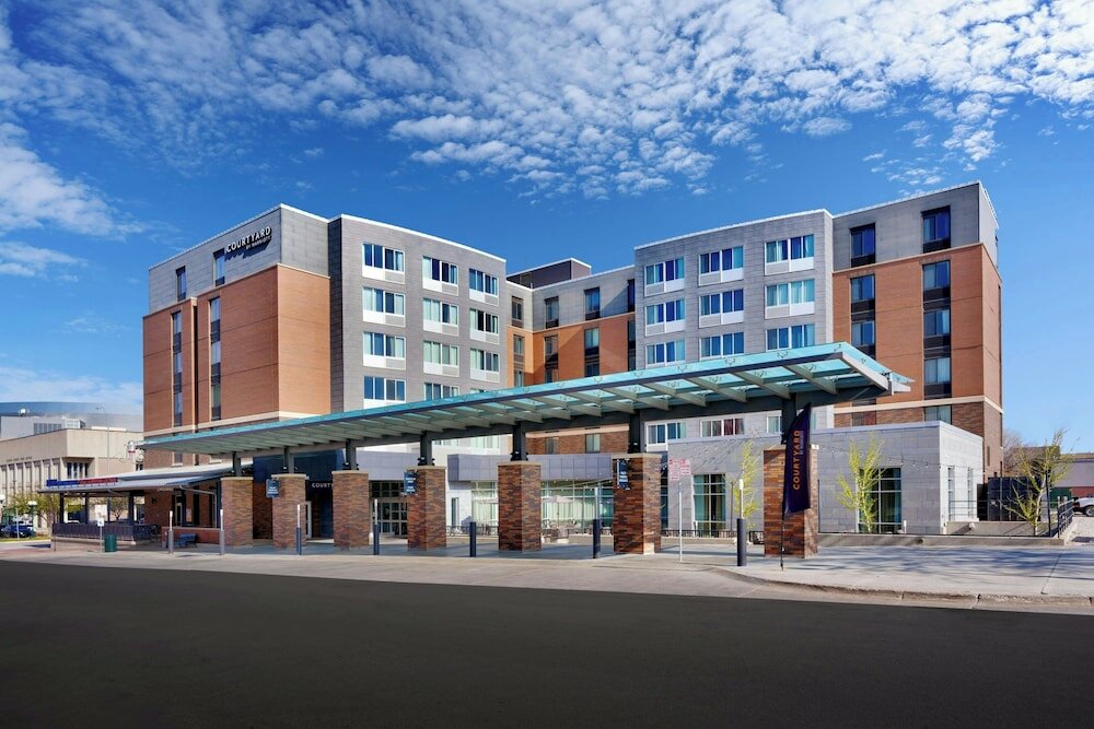 Фото Courtyard by Marriott Lincoln Downtown