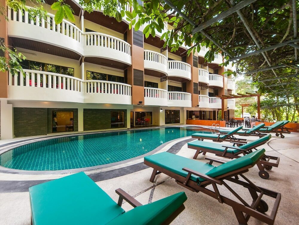 Фото Ratana Hill Patong