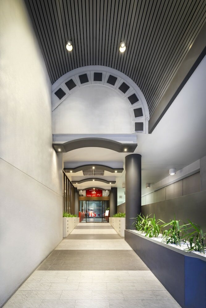 Фото Ibis Melbourne Hotel and Apartments