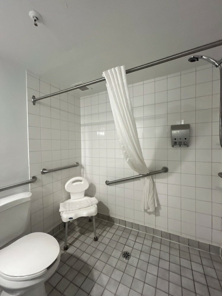 Фото Charlottetown Inn & Conference Centre