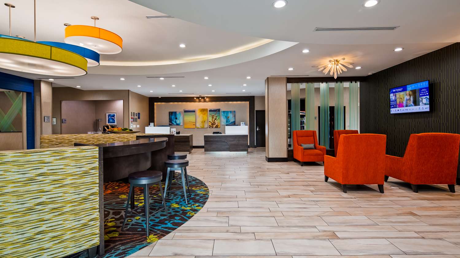 Фото Best Western Plus Pasadena Inn & Suites