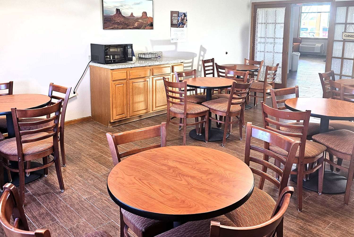 Фото Days Inn by Wyndham North Sioux City