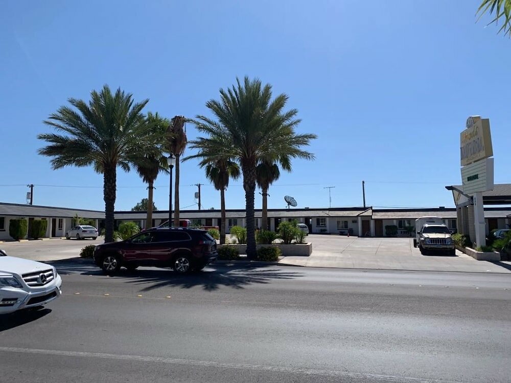 Фото The Sands Motel