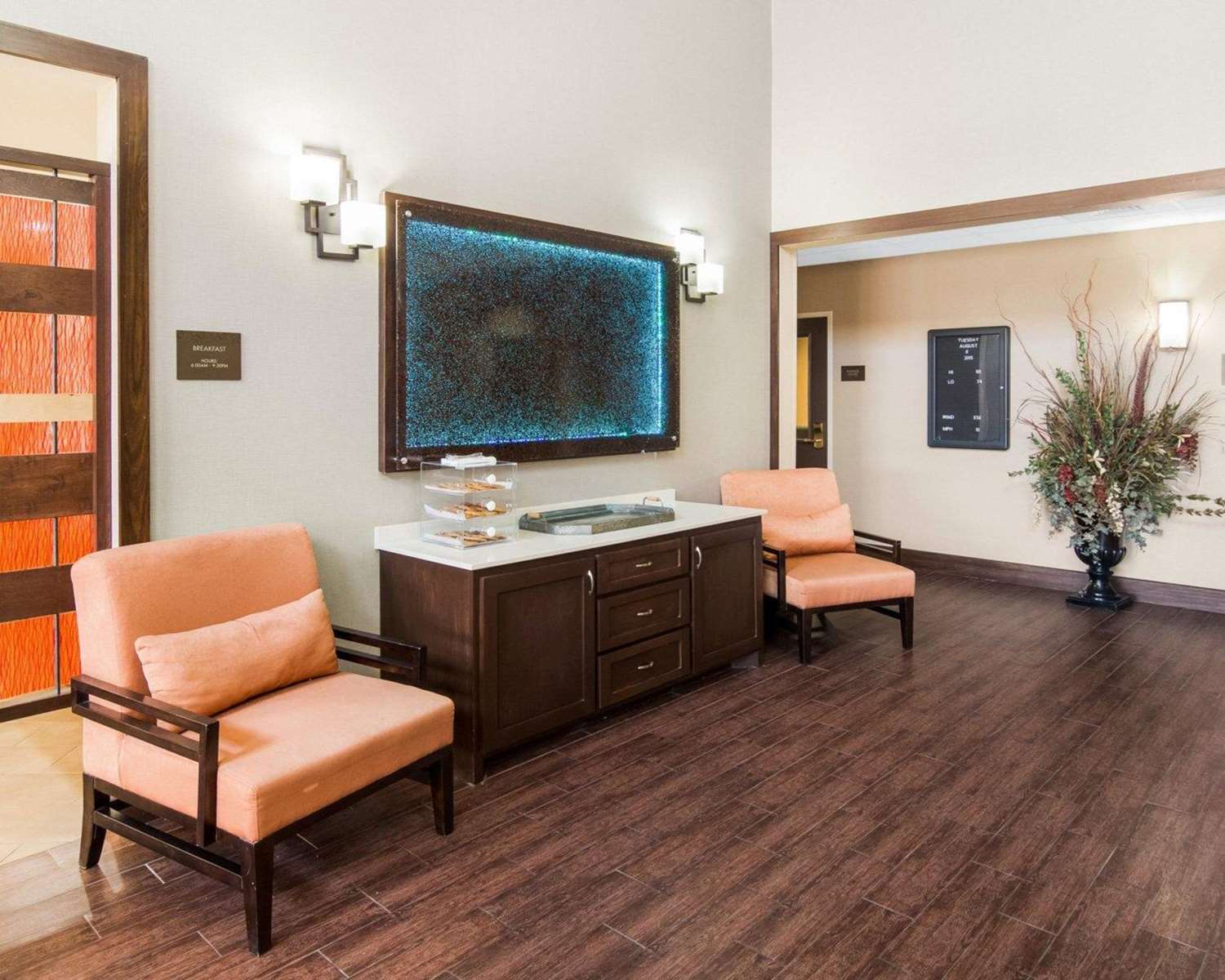 Фото Comfort Suites Odessa