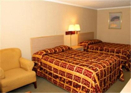 Фото Knights Inn Farmington Hills