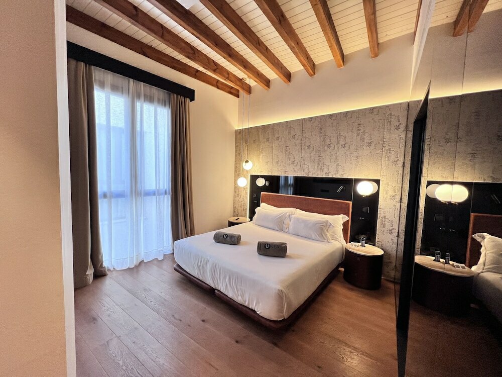 Фото Unuk Hotel