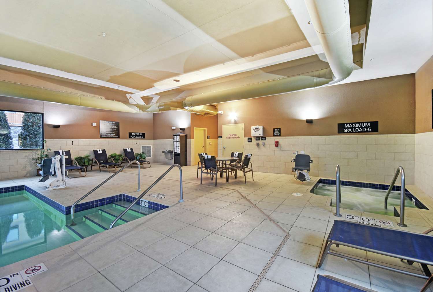 Фото Hampton Inn Beloit