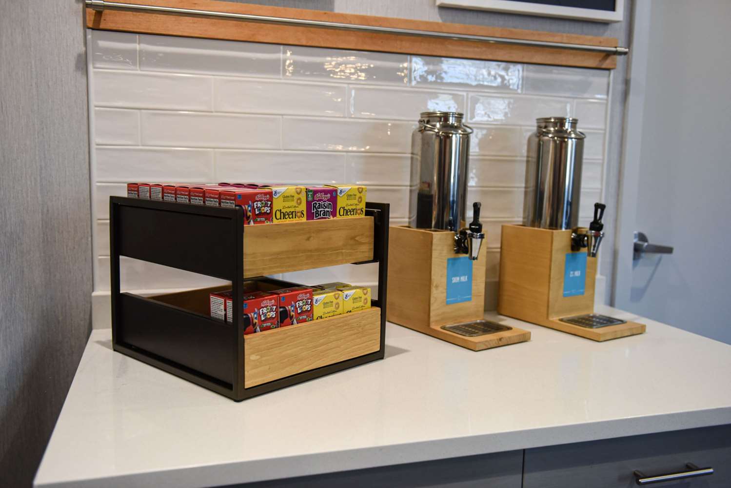 Фото Hampton Inn & Suites Lenoir