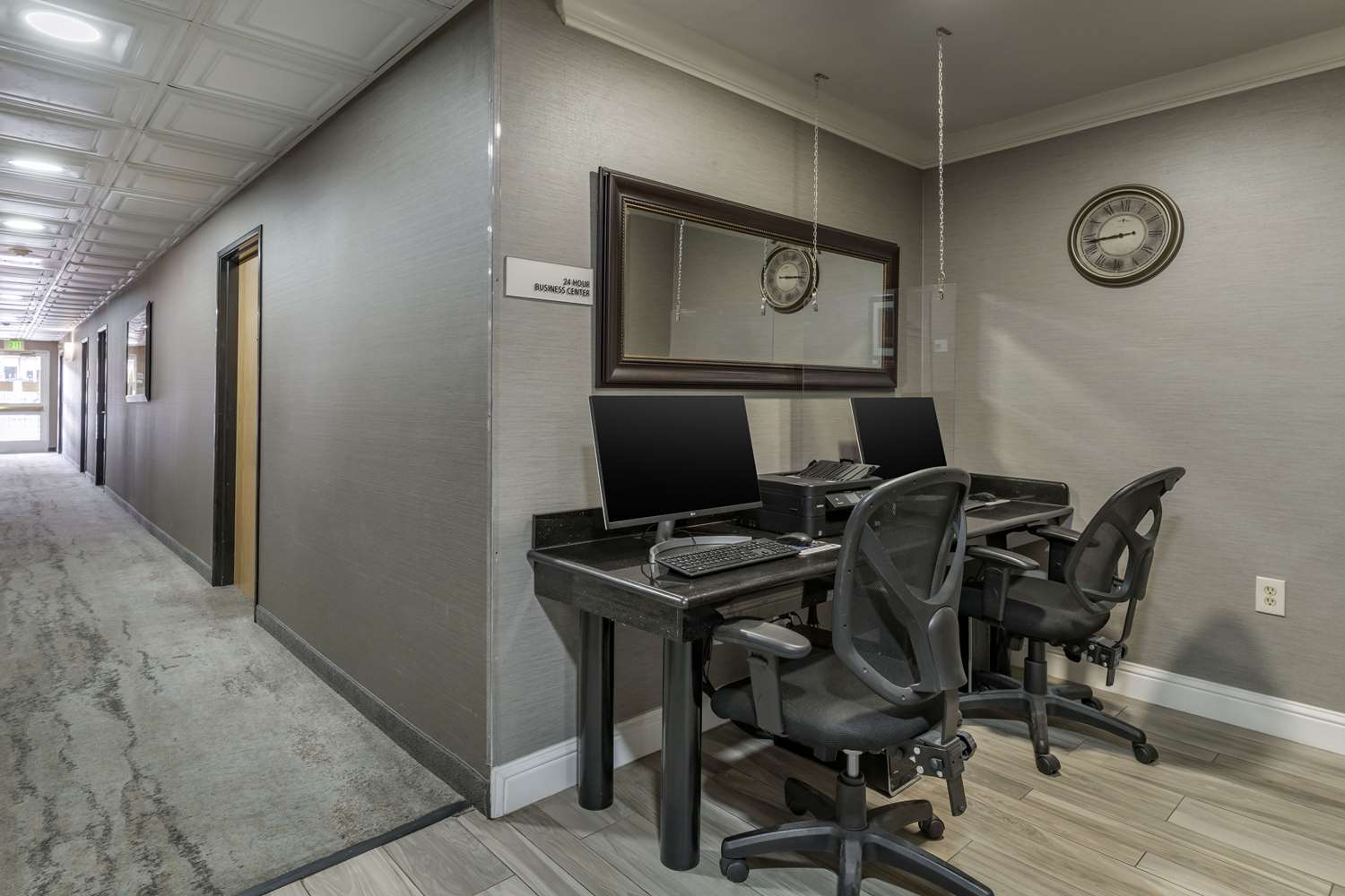 Фото Best Western Plus Vineyard Inn