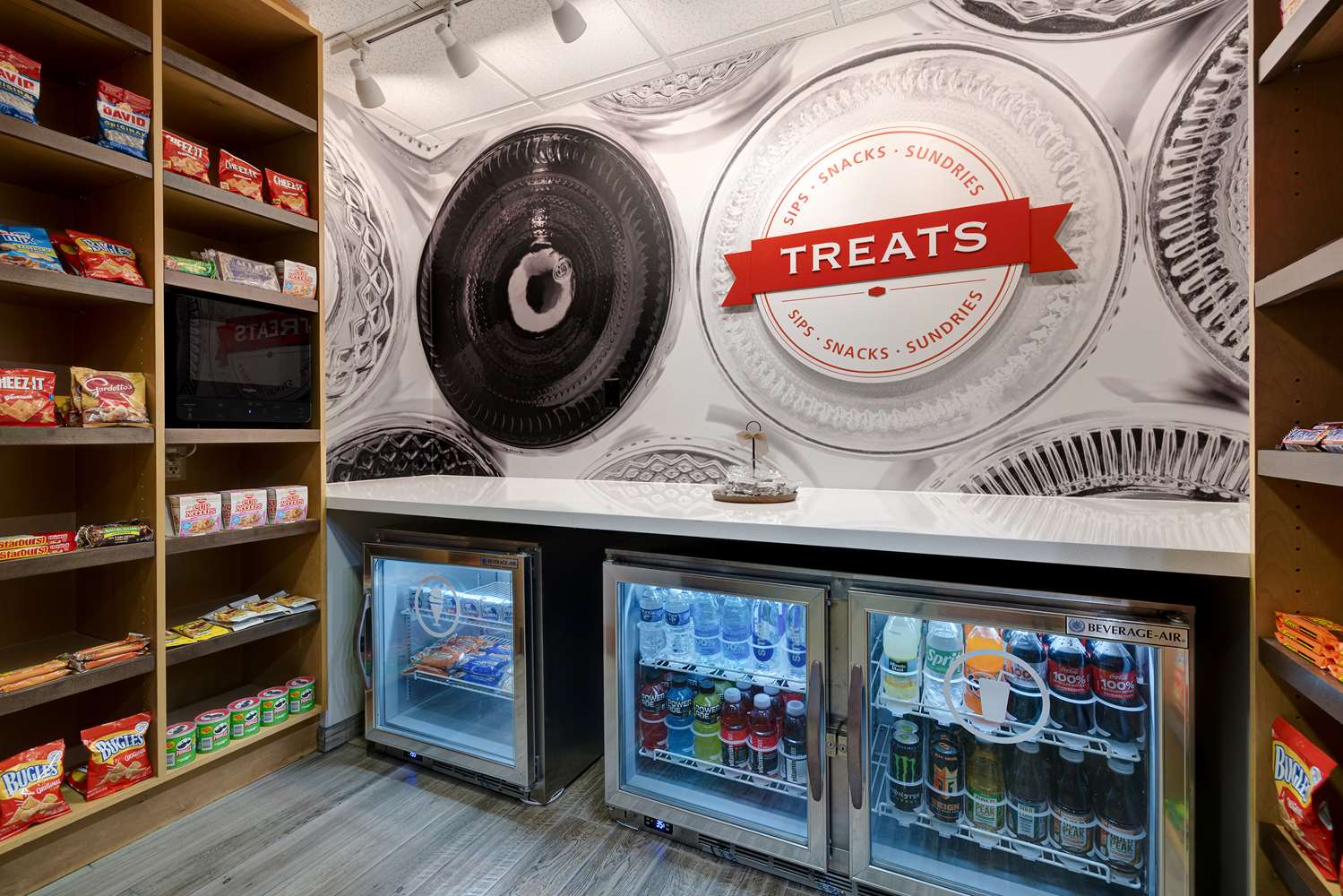 Фото Hampton Inn & Suites Tulare