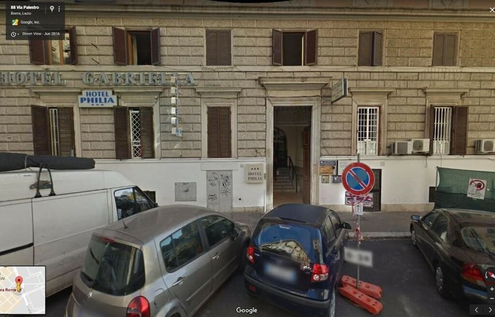 Фото отеля 2