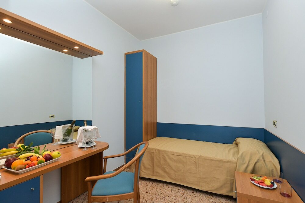 Фото Hotel Souvenir