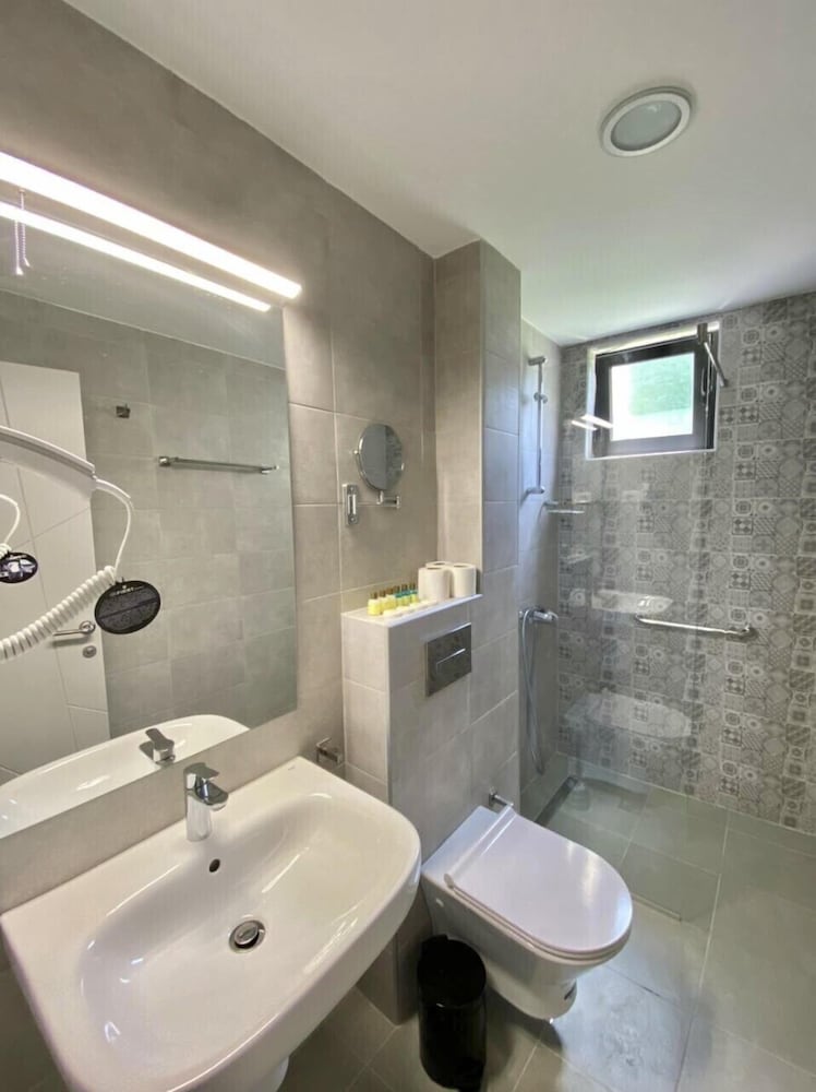 Фото Pearl Beach Hotel