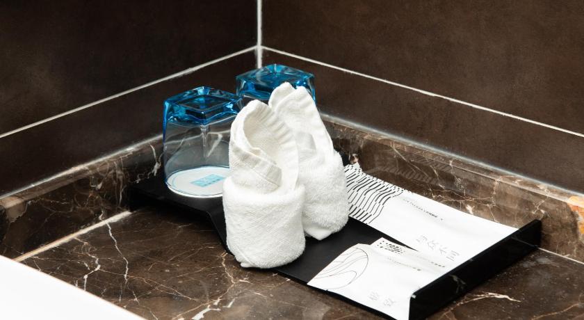 Фото Xana Hotelle Guangzhou South China Normal University Huajing Road Subway Station Branch