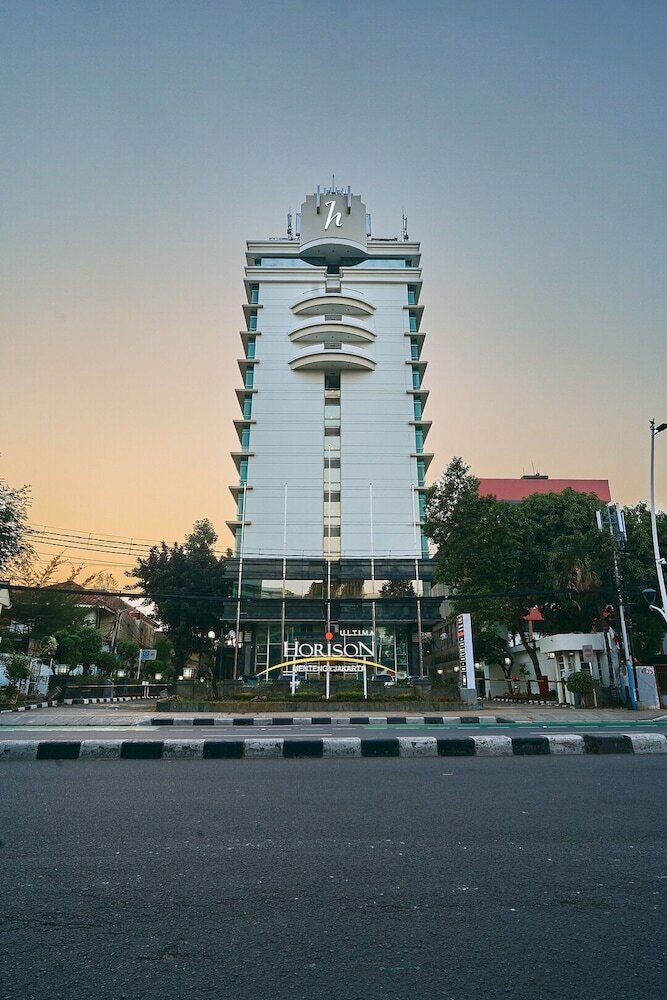 Hotel Treva International by Ayola Hotel, Jakarta, photo