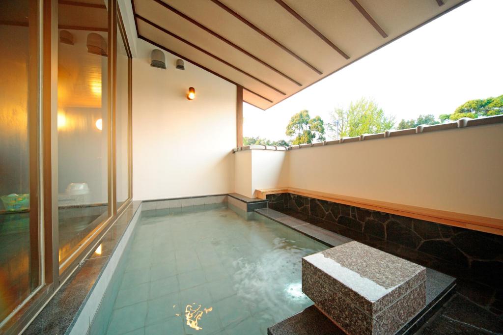 Фото Green Hotel Yes Nagahama Minatokan