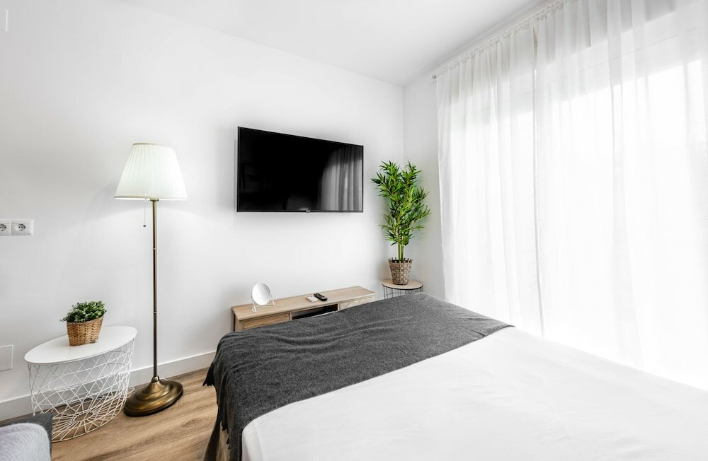 Фото Apartamentos Toboso Plaza