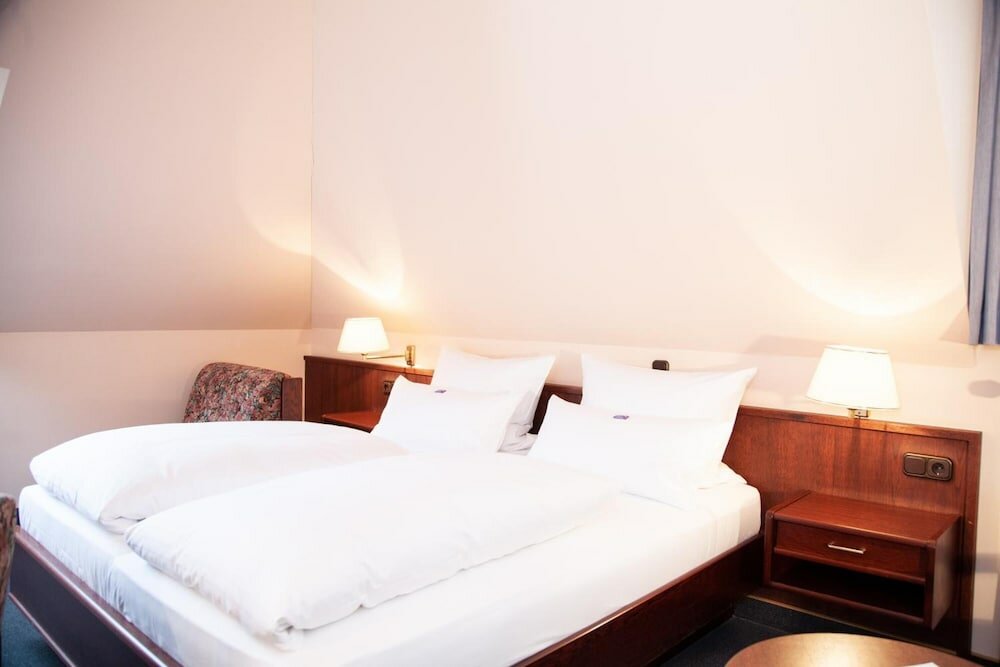 Фото Hotel Lonac