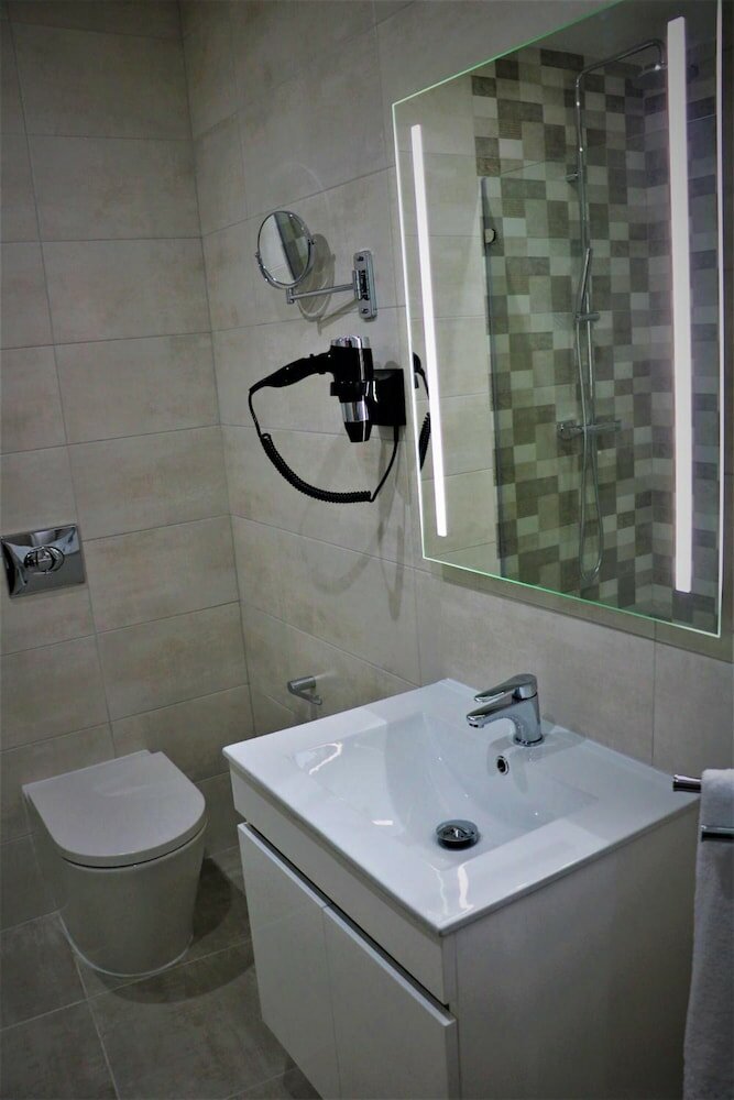 Фото TJ Boutique Accommodation