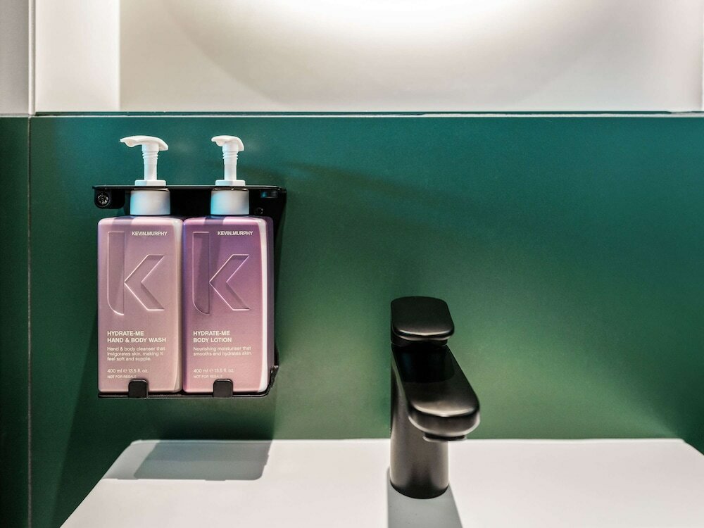 Фото Tribe Paris Clichy