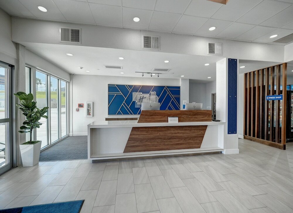 Фото Holiday Inn Express Corpus Christi Beachfront, an Ihg Hotel