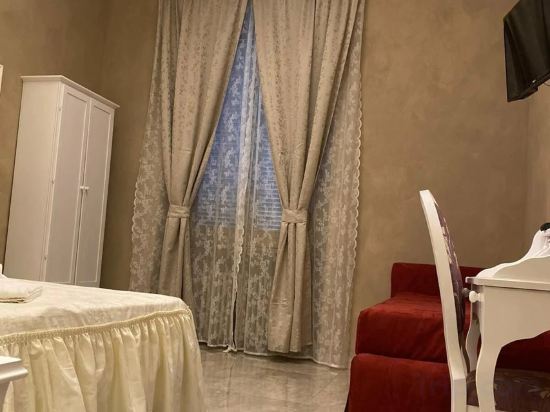 Фото Calais Milan Boutique Hotel