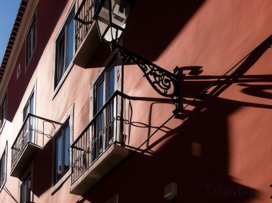 Фото Lisbon Serviced Apartments Bairro Alto