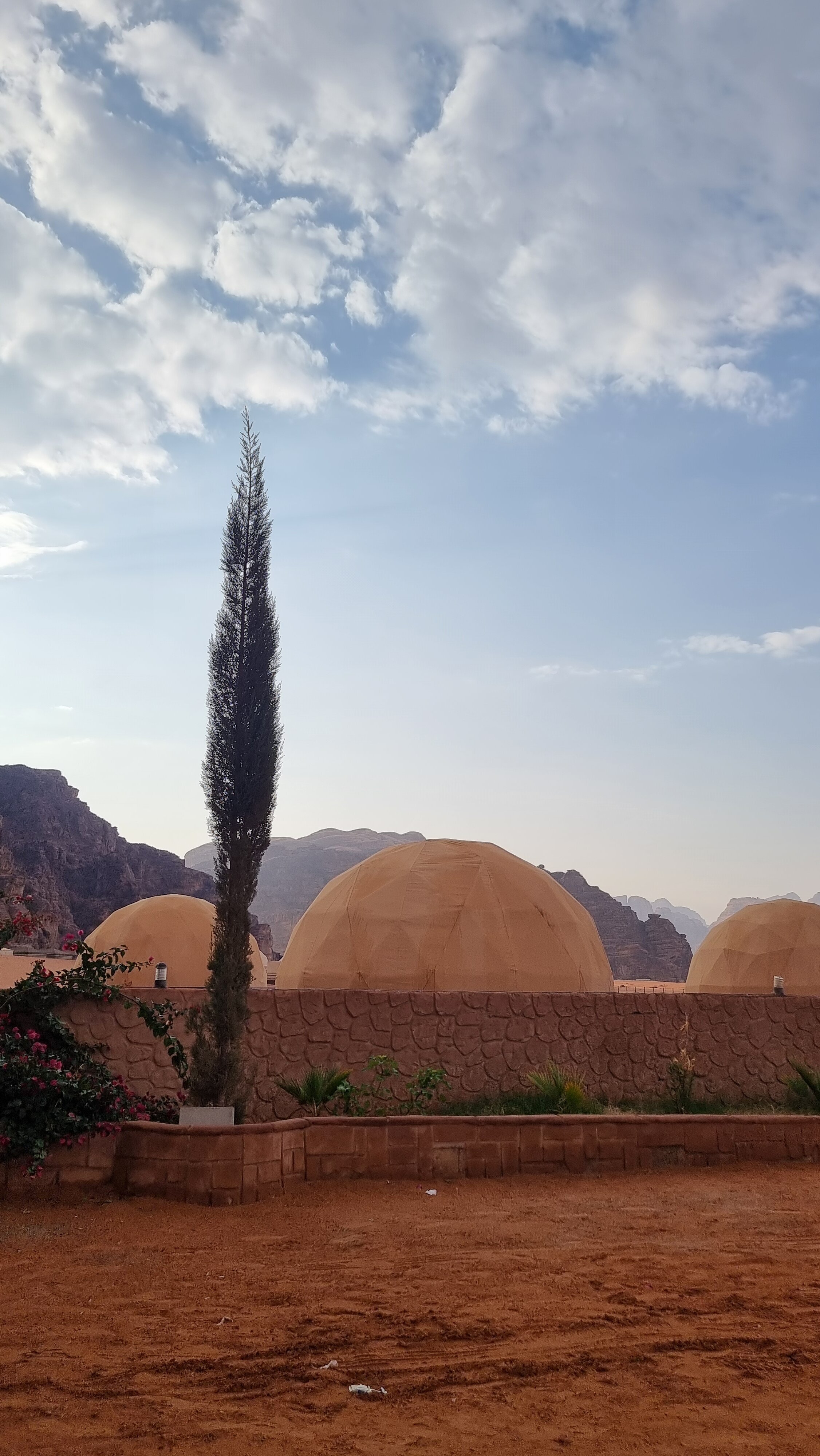 Фото Hasan Zawaideh Camp