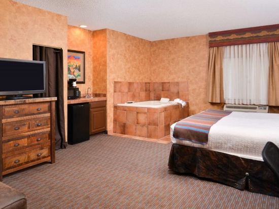 Фото Best Western Plus Inn of Santa Fe