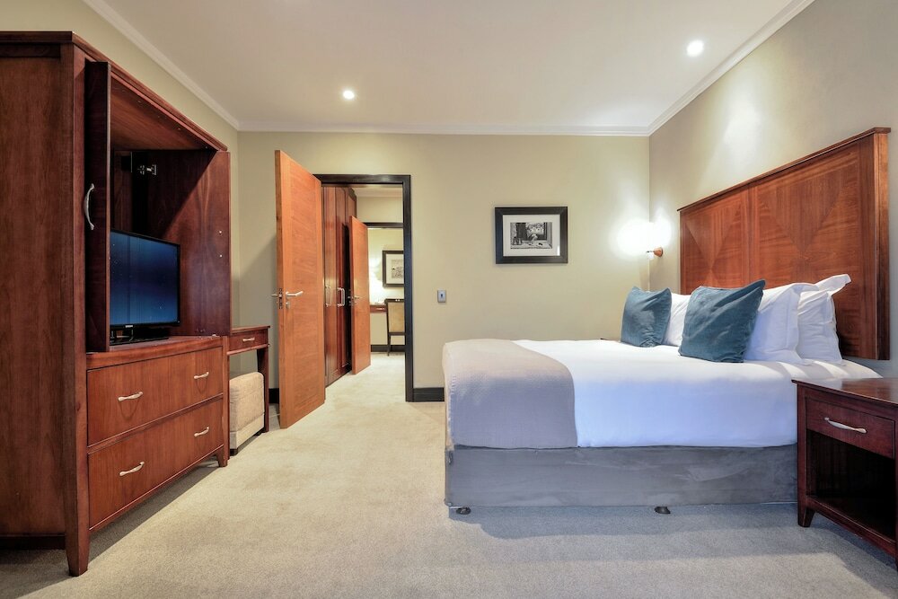 Фото Raphael Penthouse Suites