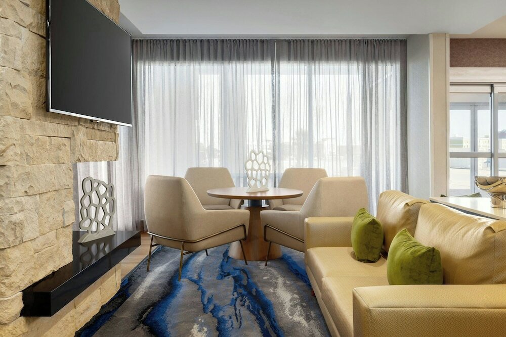 Фото Fairfield Inn & Suites by Marriott West Monroe