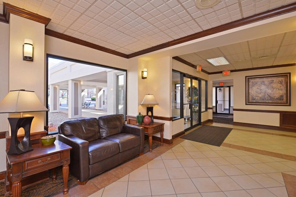Фото Quality Inn & Suites