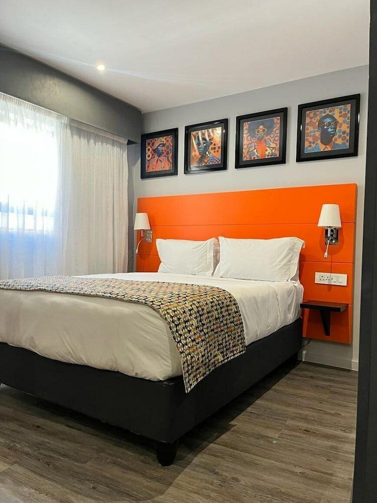 Фото Signature Lux Hotel, by Onomo