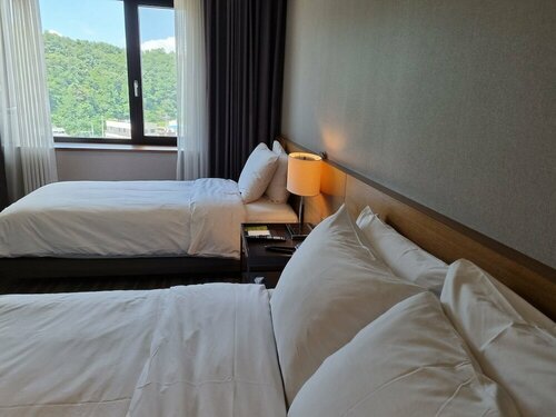 Гостиница Avon Hotel в Кунсане
