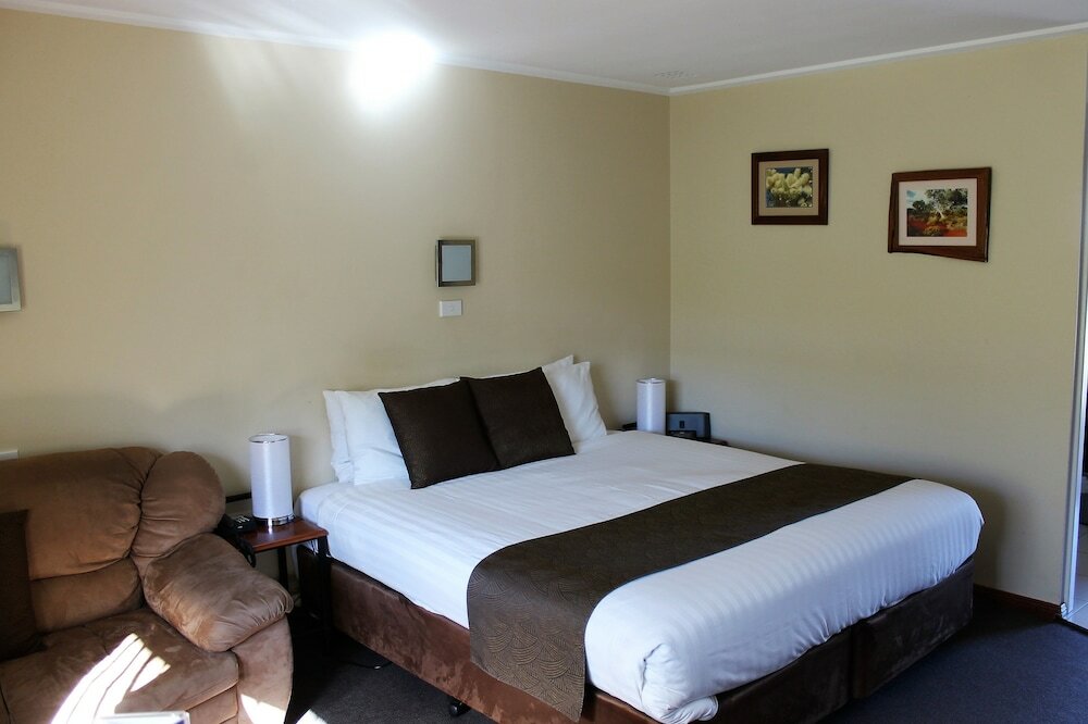 Фото Hospitality Geraldton SureStay Collection by Best Western
