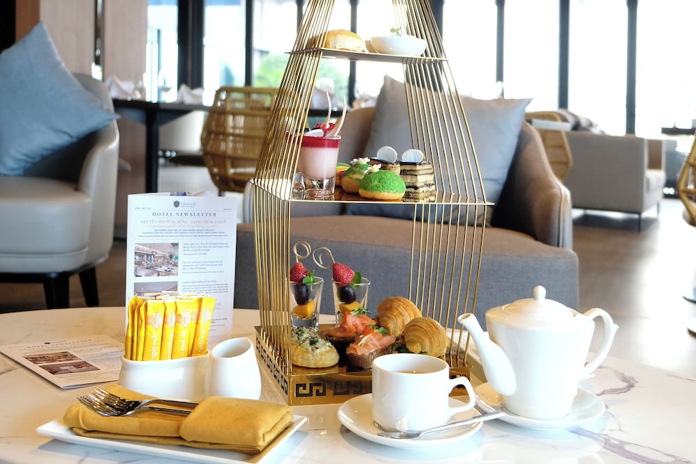 Фото Grand K Hotel Suites Hanoi